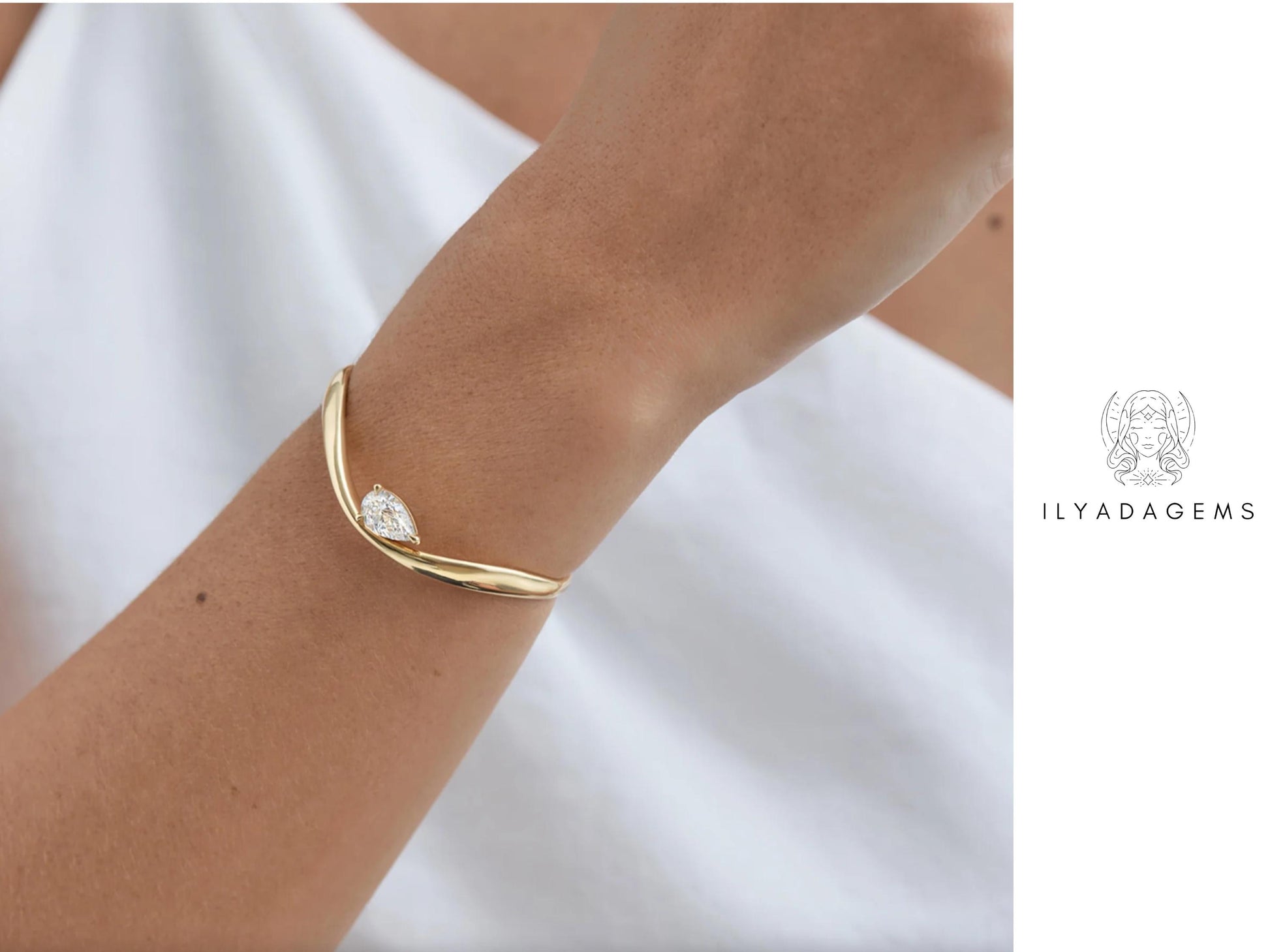 Gold Color Minimalist Bracelet