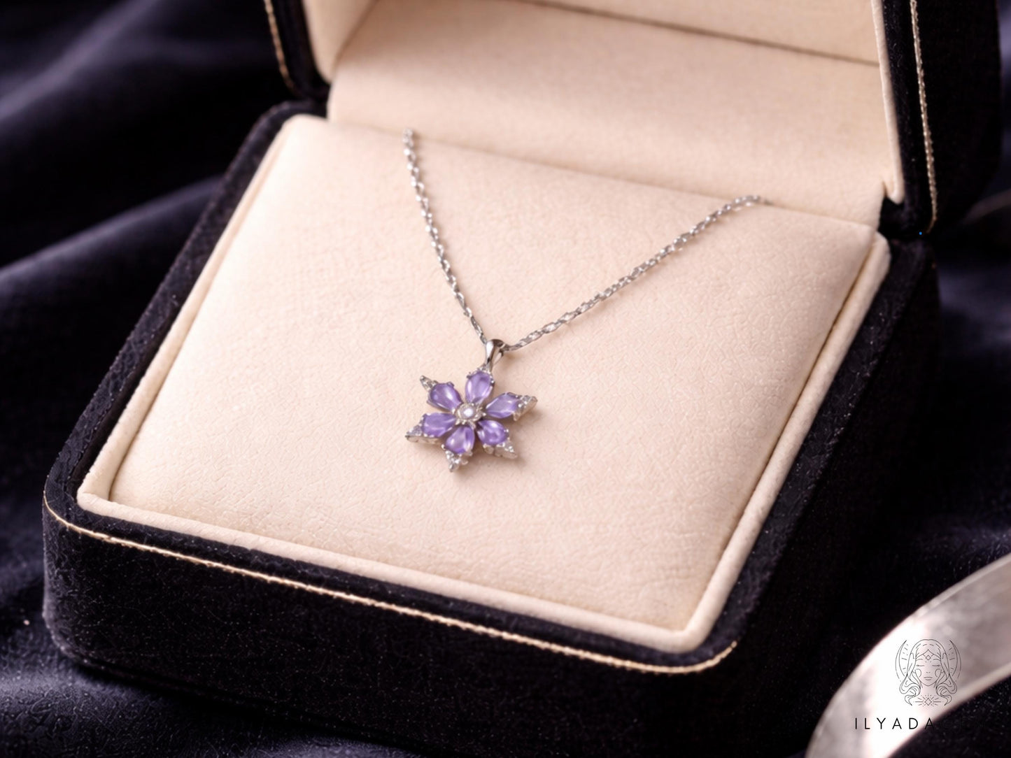 Sterling Silver Amethyst Flower Pendant Necklace
