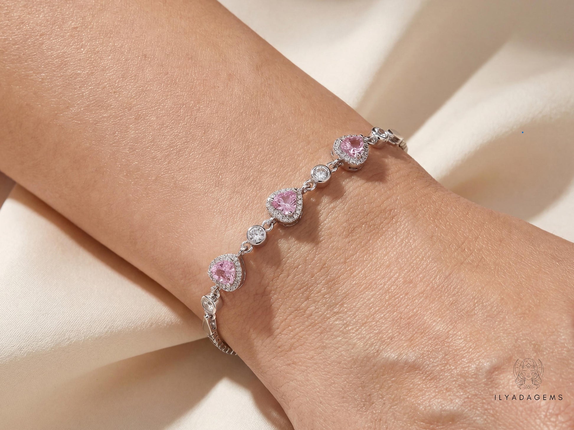 Dainty Heart Charm Bracelet