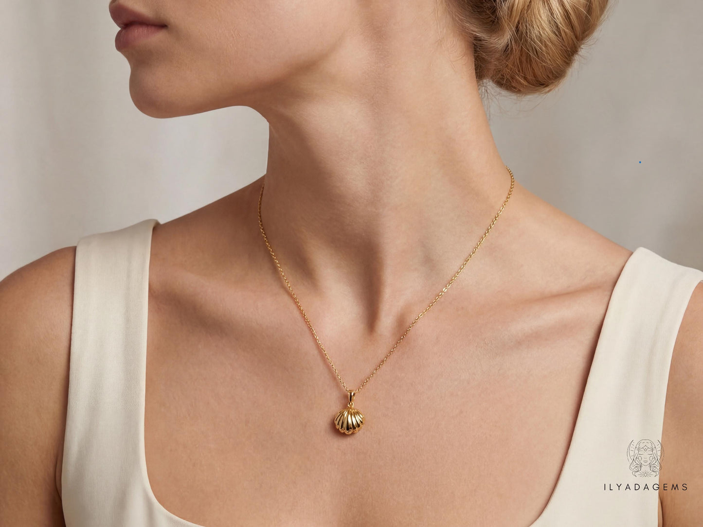 Gold Shell Pearl Necklace