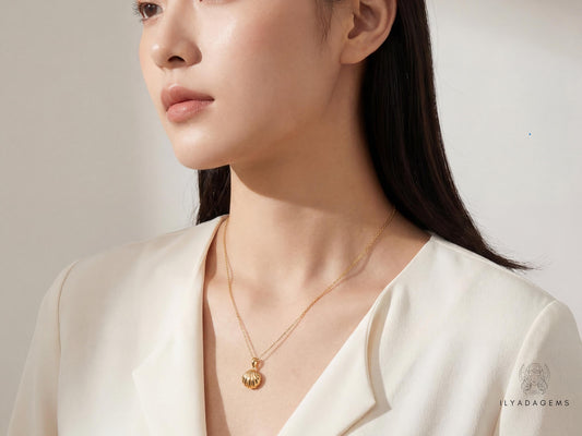 Gold Shell Pearl Necklace