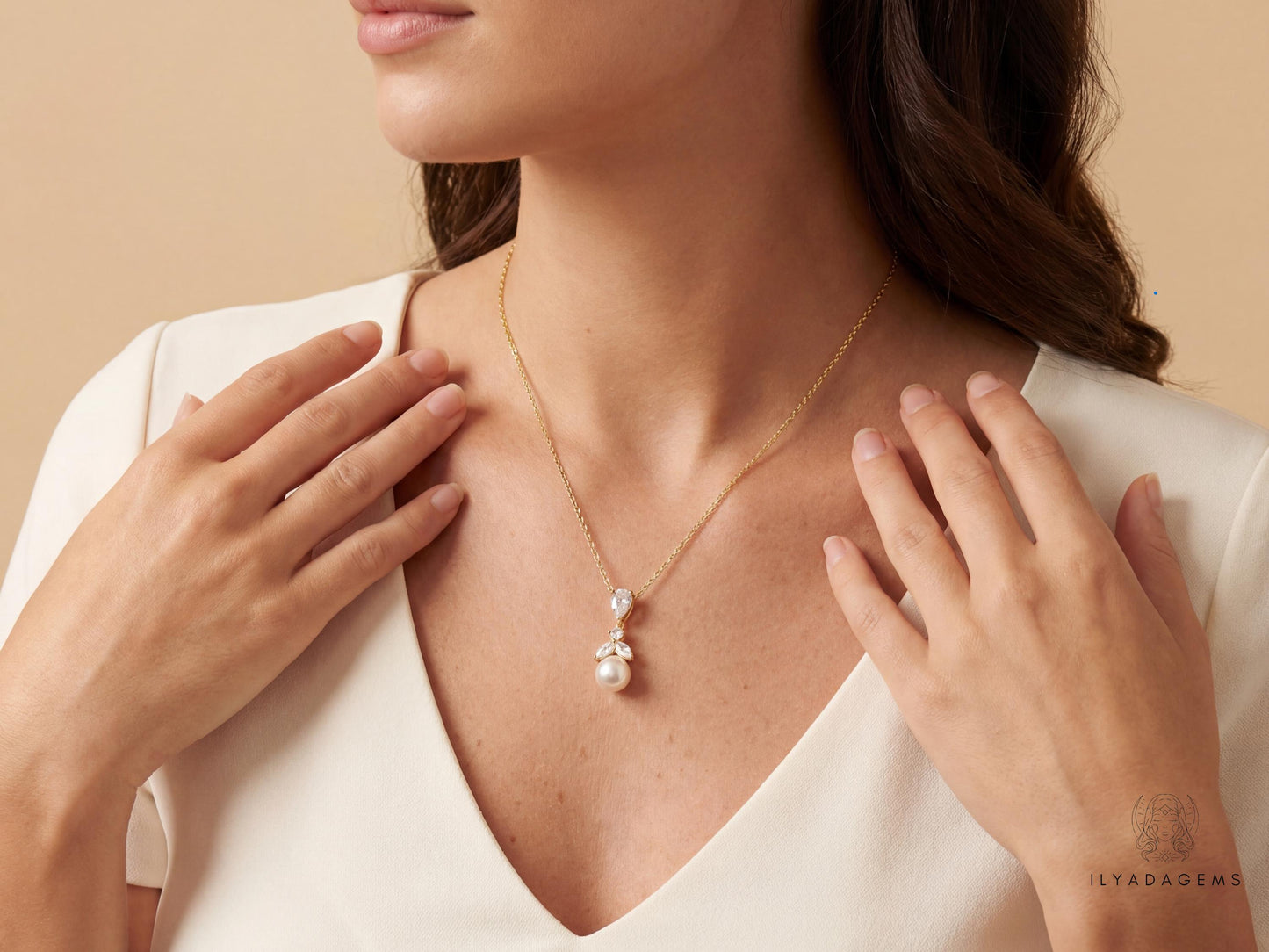 Minimalist Freshwater Pearl Necklace