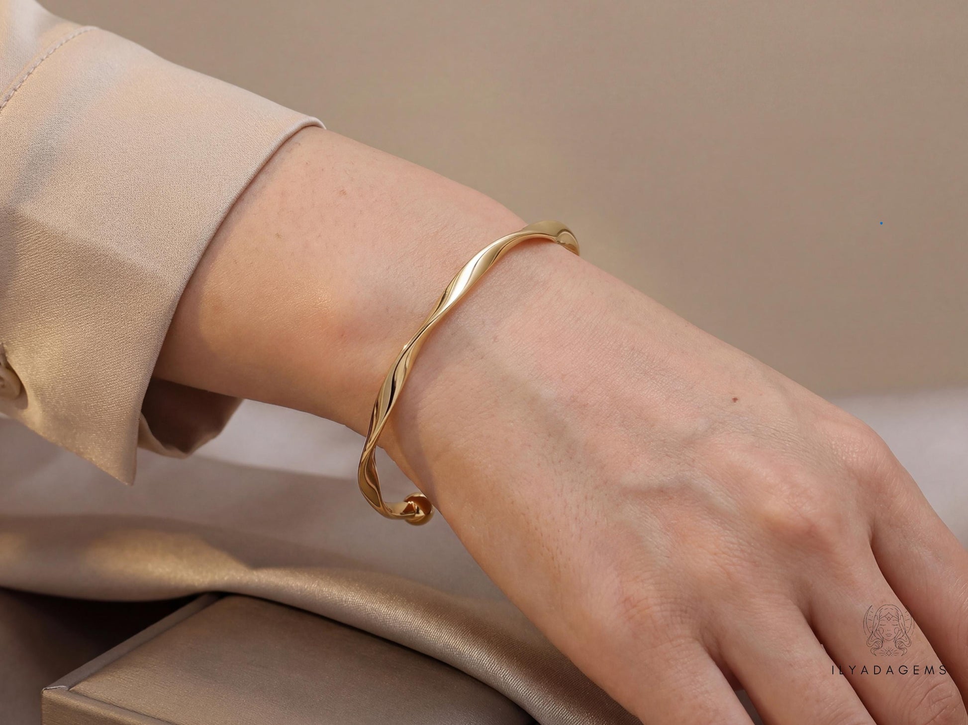 Minimalist Twisted Open Cuff Bracelet